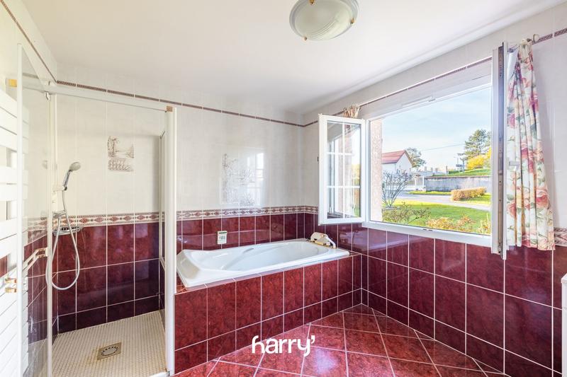 Maison - 350 m² - 13 pièces