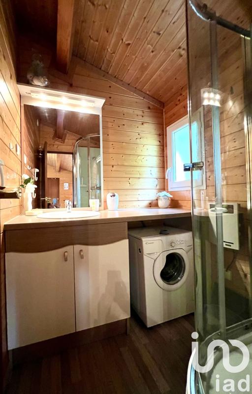 Maison - 202 m² - 7 pièces