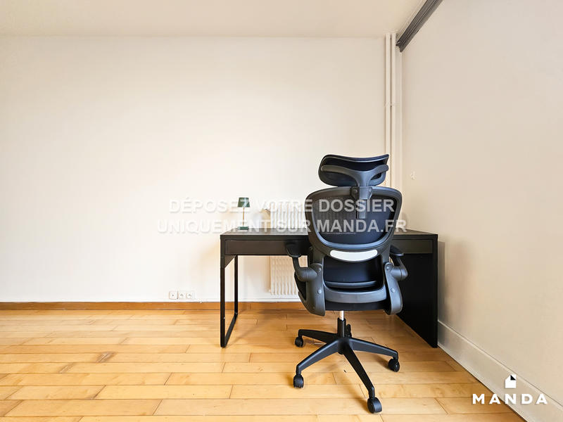 Chambre - 10 m² - 4 pièces