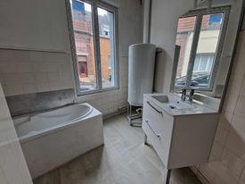 Maison - 93 m² - 4 pièces