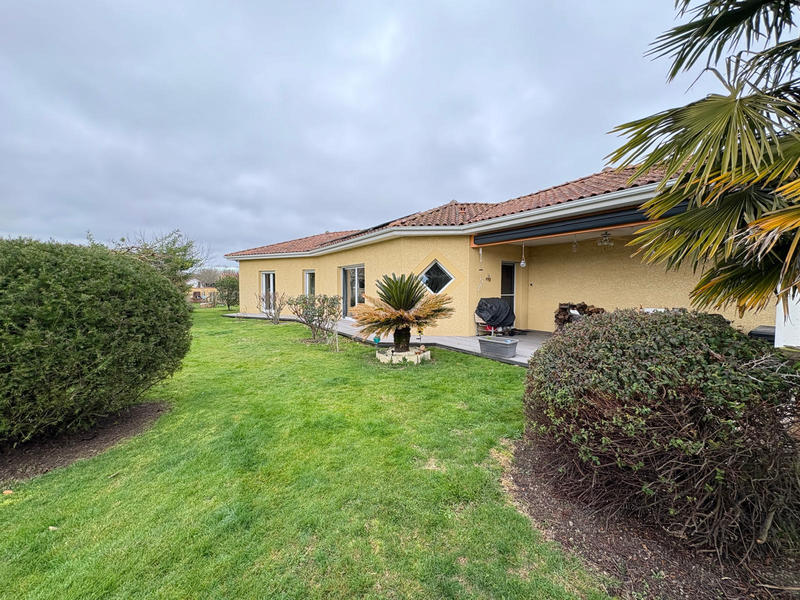 Maison - 99 m² - 4 pièces