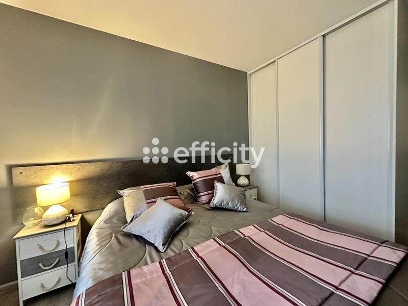Appartement - 98 m² - 5 pièces