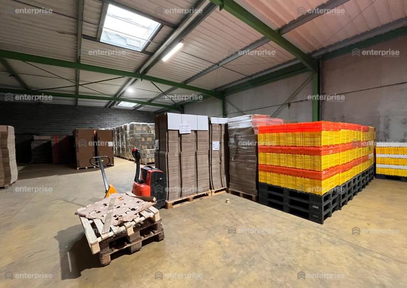 Local d'activité / Entrepôt - 2 000 m²