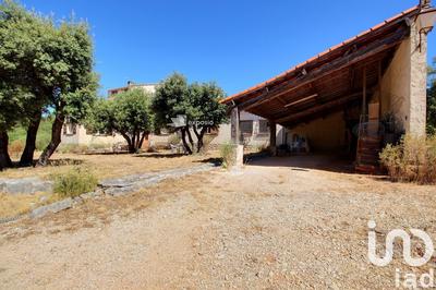 Maison - 242 m² - 6 pièces