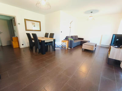 Appartement - 97 m² - 4 pièces