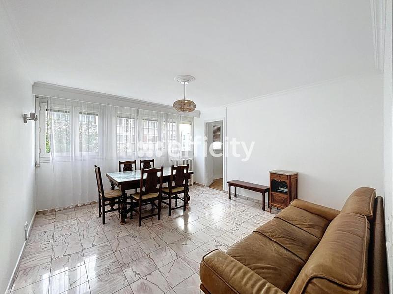 Appartement - 67 m² - 4 pièces