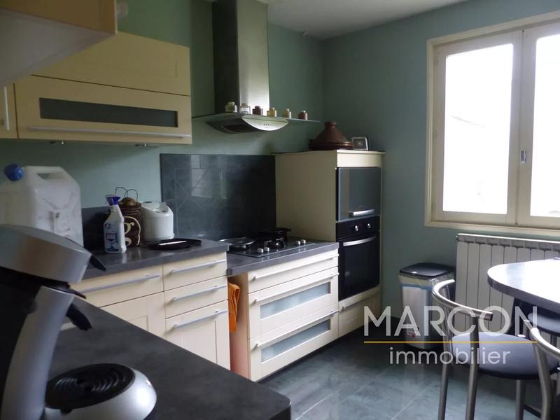Maison - 208 m² - 7 pièces