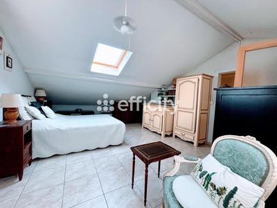 Maison - 89 m² - 5 pièces