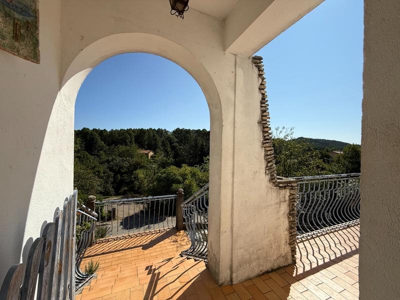 Maison - 104 m² - 5 pièces