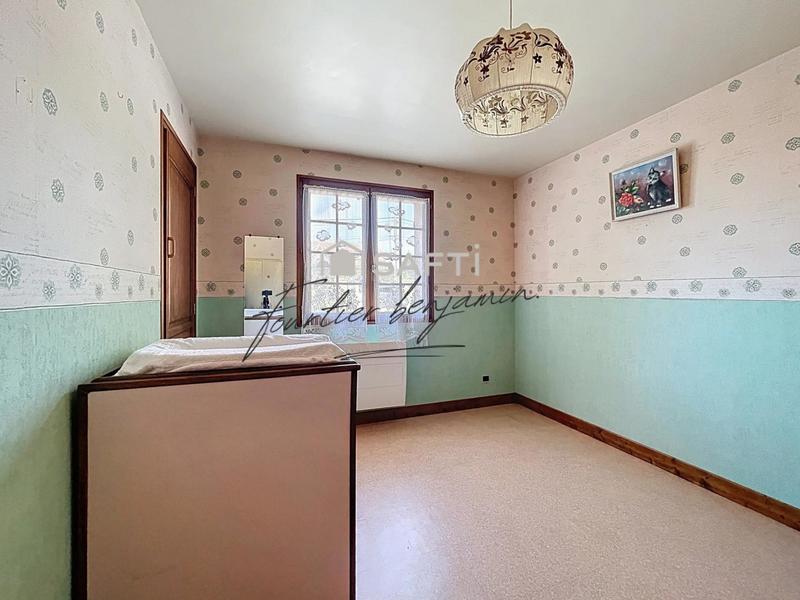 Maison - 186 m² - 8 pièces