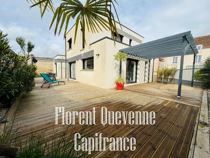 Maison - 180 m² - 6 pièces