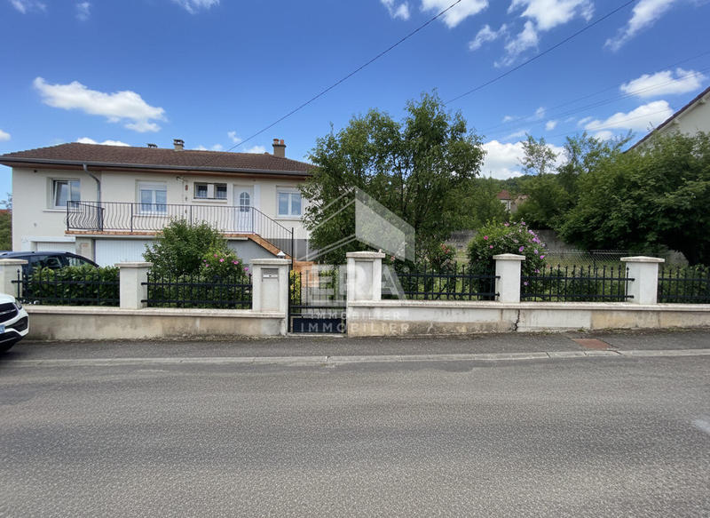 Maison - 90 m² - 5 pièces