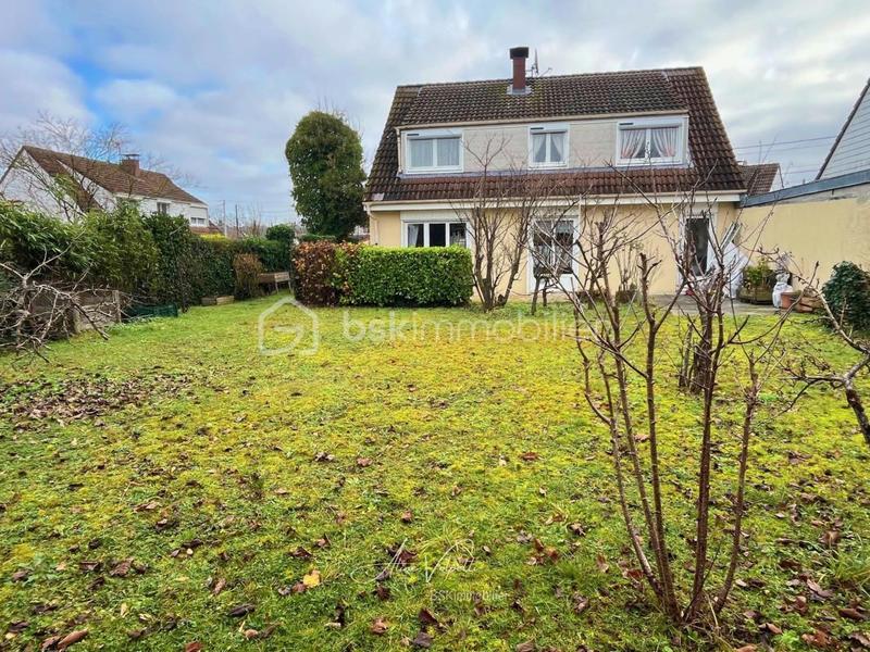 Maison - 104 m² - 5 pièces