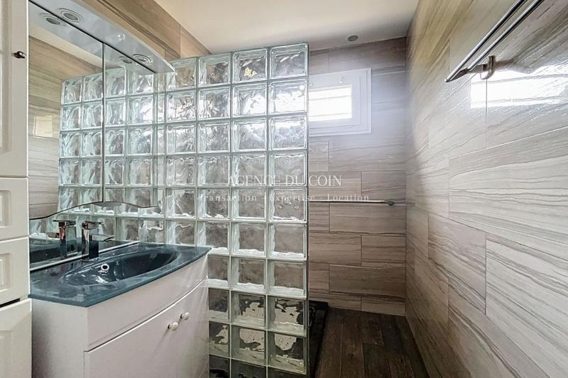 Maison - 94 m² - 4 pièces