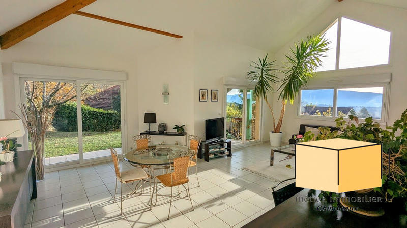 Maison - 97 m² - 5 pièces