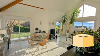 Maison - 97 m² - 5 pièces