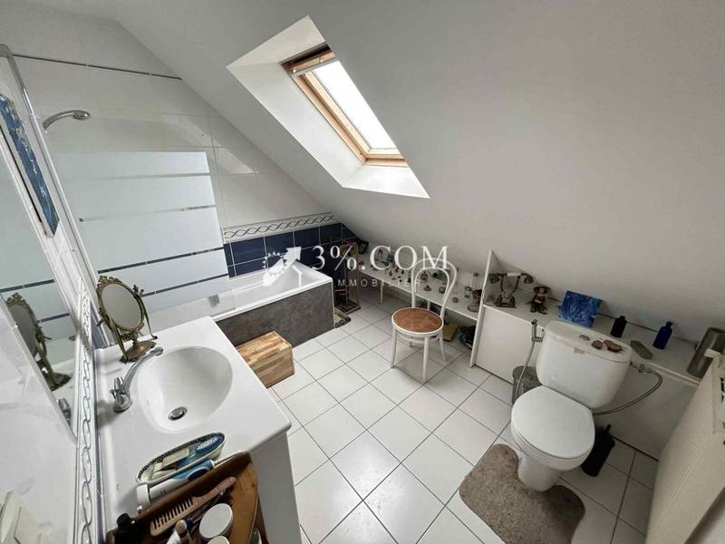 Maison - 136 m² - 6 pièces