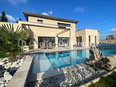 Villa - 160 m² - 6 pièces
