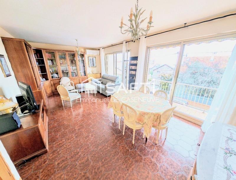 Appartement - 160 m² - 5 pièces