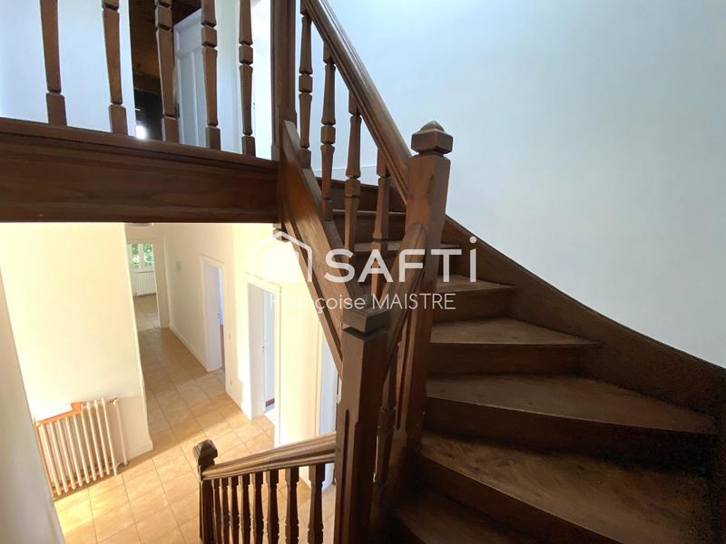 Maison de maîtres - 176 m² - 10 pièces