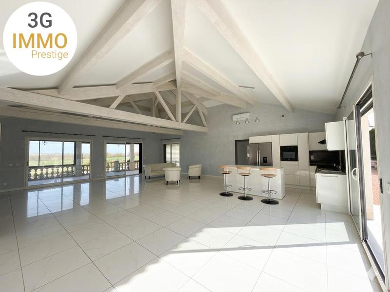 Villa - 168 m² - 4 pièces