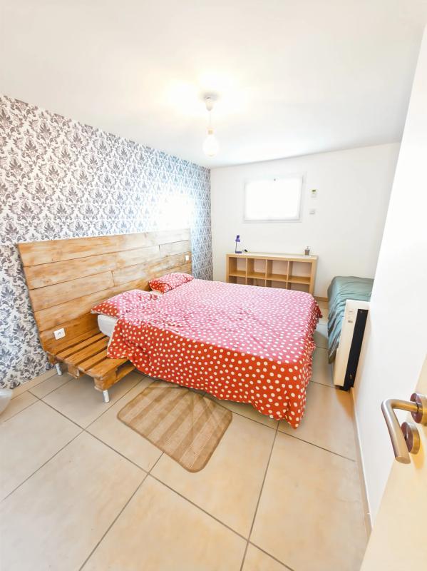 Maison - 240 m² - 9 pièces