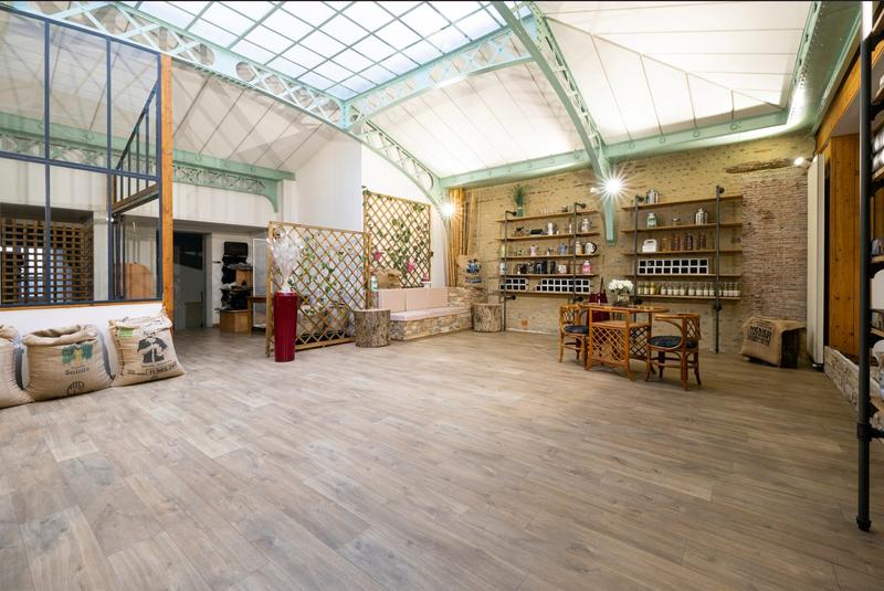 Local commercial - 310 m²