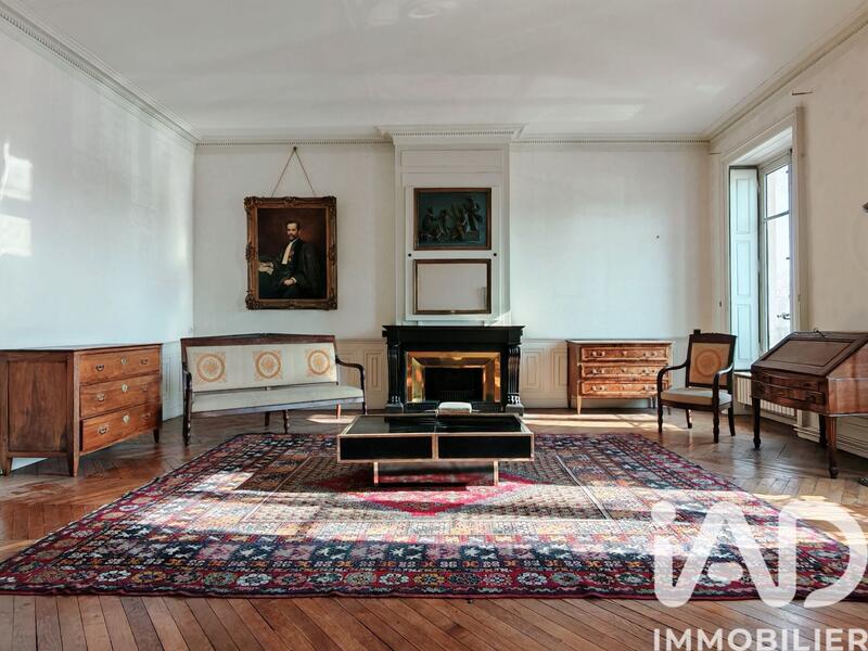 Appartement - 169 m² - 5 pièces