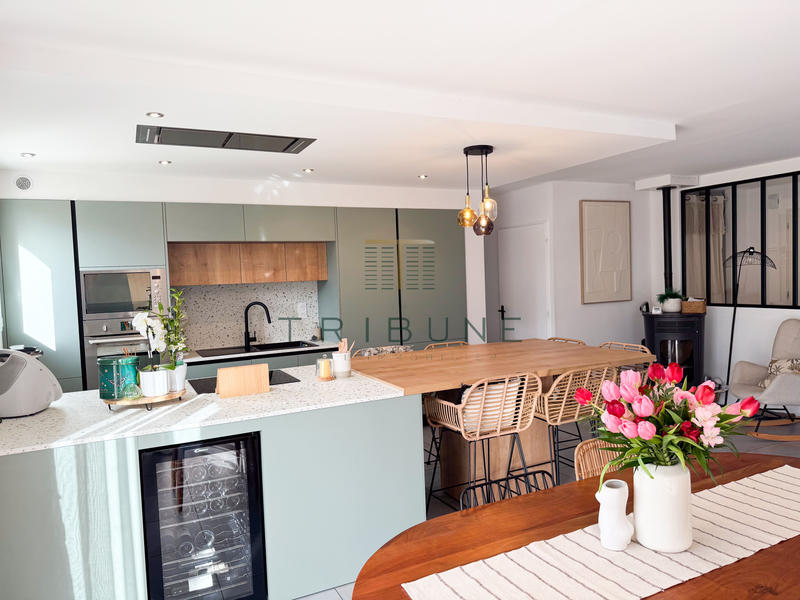 Maison - 145 m² - 6 pièces