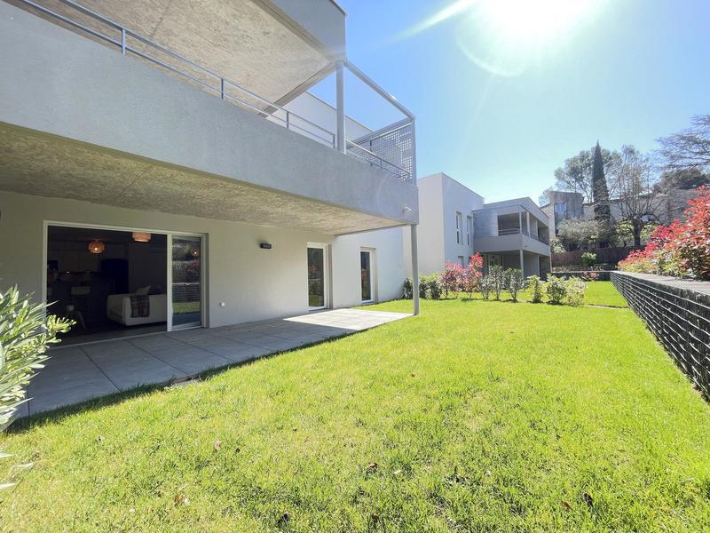 Appartement - 75 m² - 3 pièces