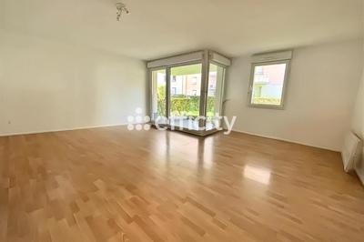 Appartement - 93 m² - 4 pièces