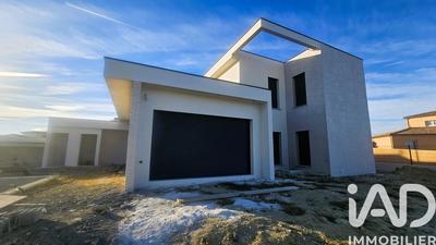 Maison - 125 m² - 4 pièces