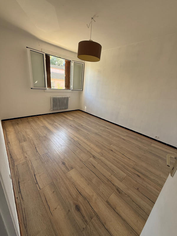 Appartement - 96 m² - 5 pièces