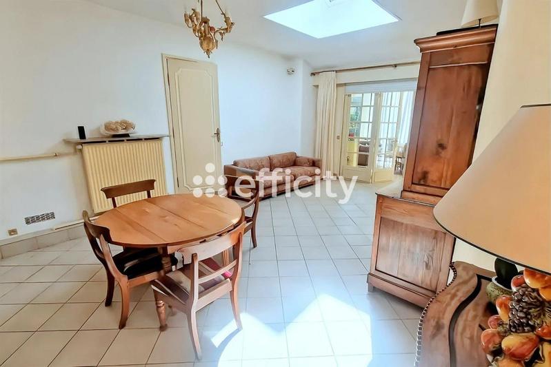 Maison - 167 m² - 5 pièces
