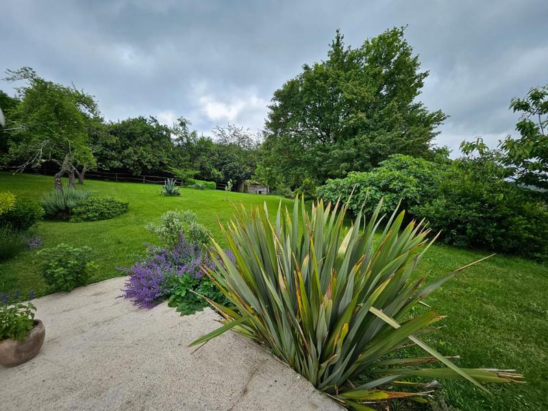 Maison - 250 m² - 10 pièces