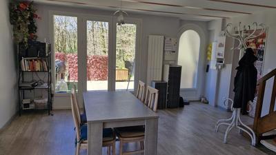 Maison - 300 m² - 11 pièces