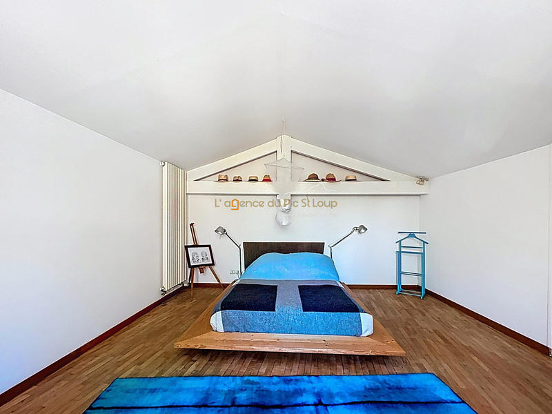 Villa - 194 m² - 6 pièces