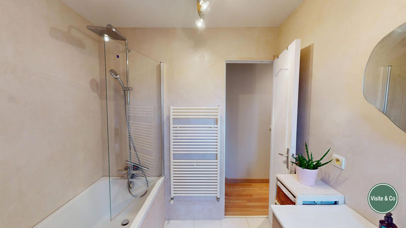 Maison traditionnelle - 118 m² - 6 pièces