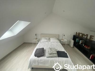 Chambre - 12 m² - 1 pièce