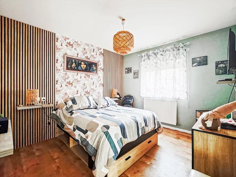 Maison - 137 m² - 5 pièces