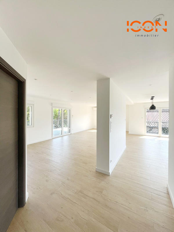 Maison contemporaine - 152 m² - 6 pièces