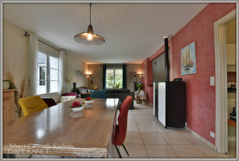 Maison - 140 m² - 8 pièces