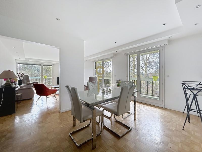 Appartement - 93 m² - 3 pièces