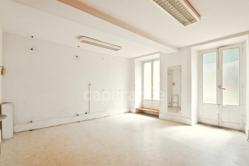 Maison - 99 m² - 5 pièces