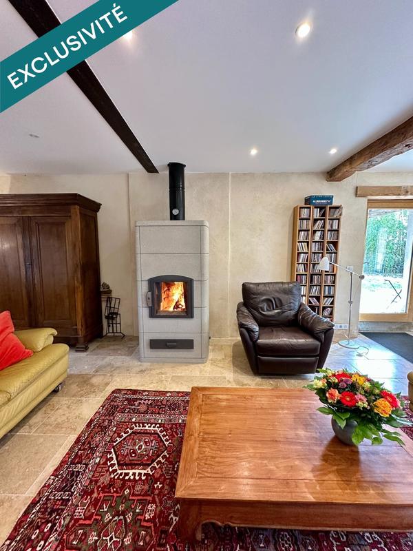 Maison - 271 m² - 9 pièces