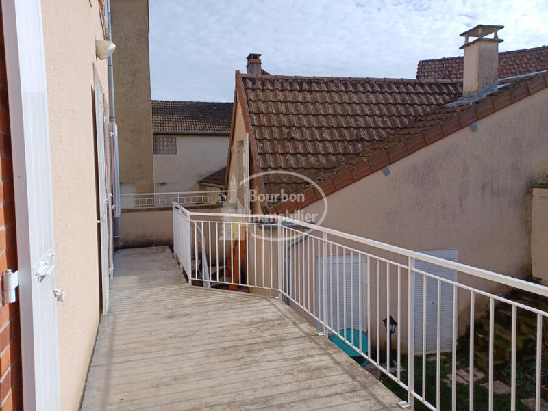 Appartement - 139 m² - 7 pièces