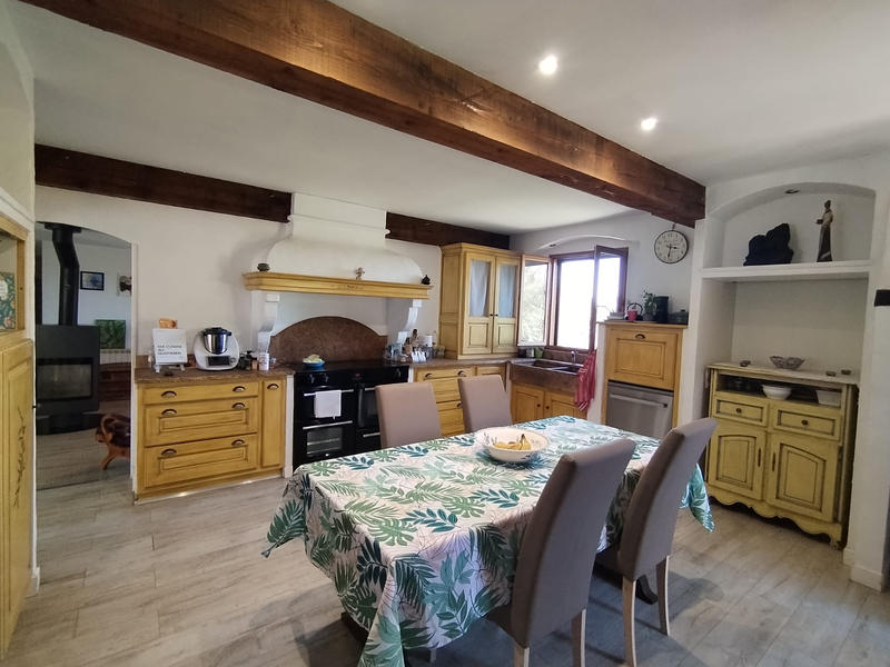 Villa - 200 m² - 7 pièces