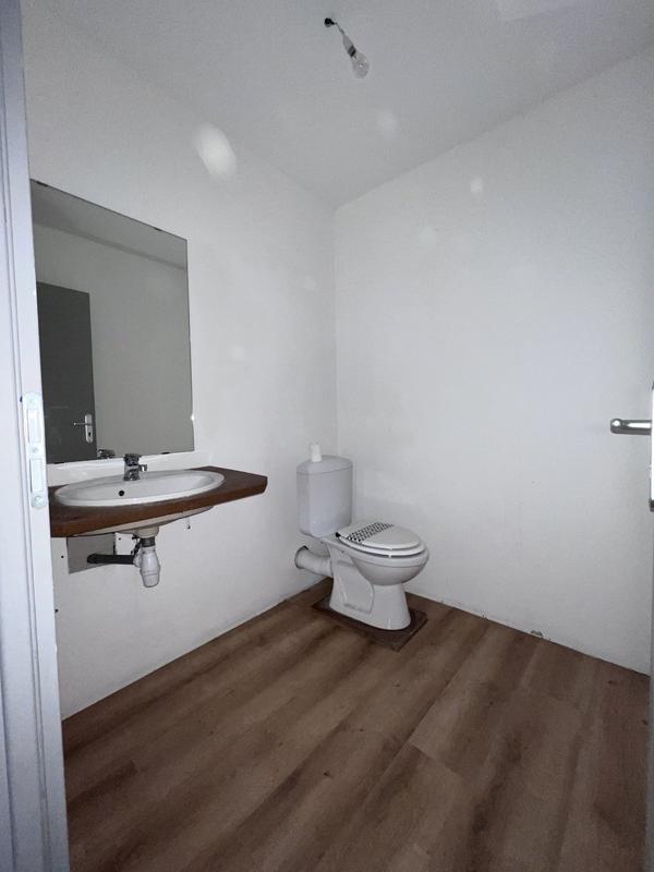 Entrepôt - 603 m² - 3 pièces