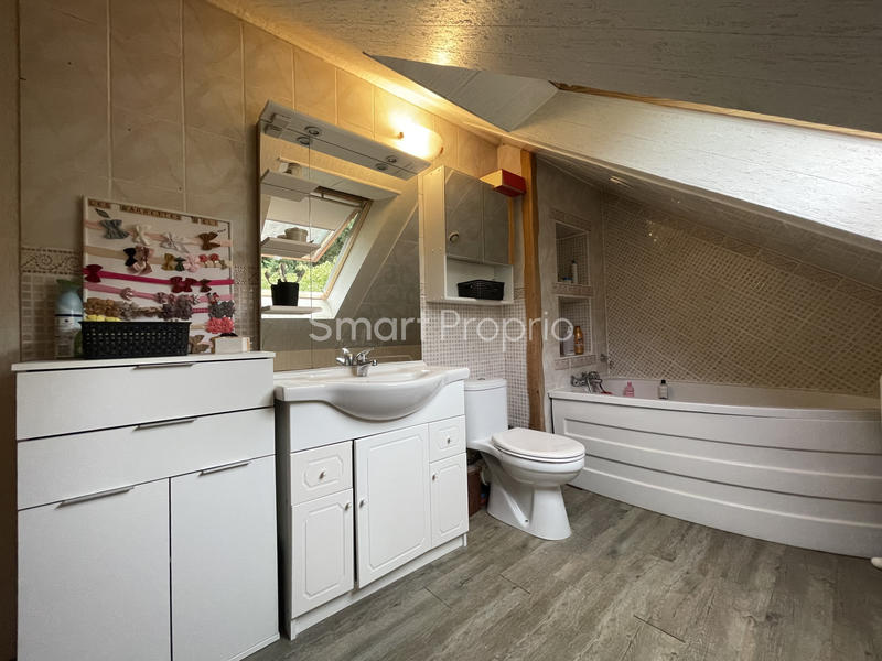 Maison - 95 m² - 5 pièces