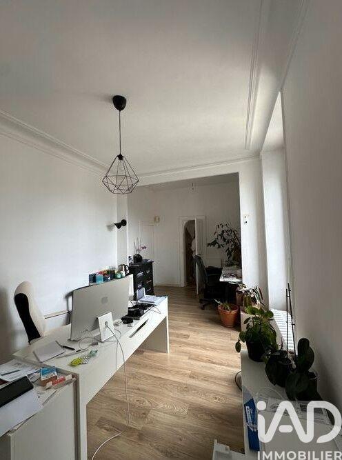 Maison - 240 m² - 5 pièces